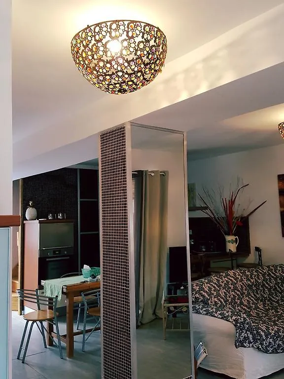 Elsabio Holiday home Arles